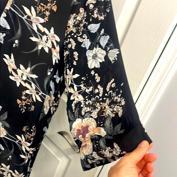 Tahari Floral Black Kimono Swim Coverup Bohemian Floral Duster Size SM - Picture 7 of 12